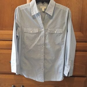 Small stretchy Croft&Barrow button-down shirt.